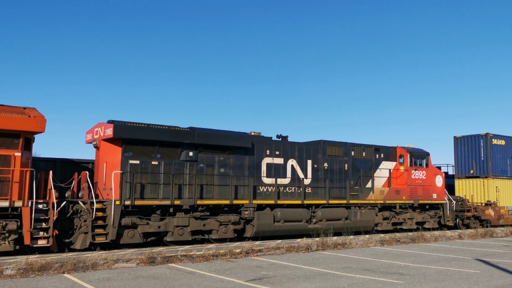 CN 2892